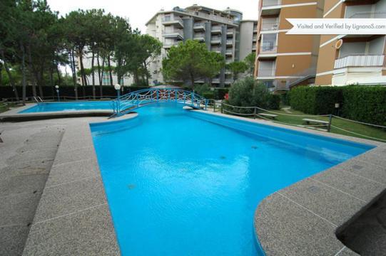 Residence Cristallo - Sabbiadoro Lignano Sabbiadoro Exterior photo