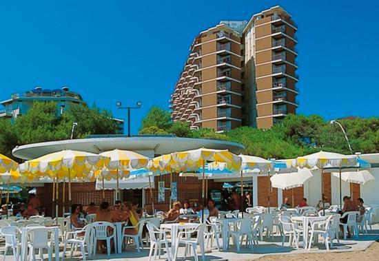 Residence Cristallo - Sabbiadoro Lignano Sabbiadoro Exterior photo